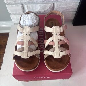 Cobb Hill by New Balance Cream and Brown Sandals 6 NIB
